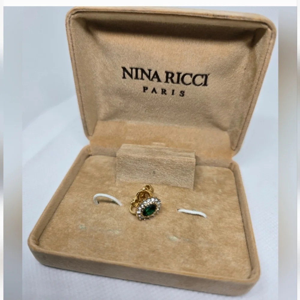 Nina Ricci stunning nina